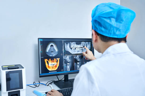 Best Broken or Cracked Tooth Emergency Dentist in Roaming Shores, OH